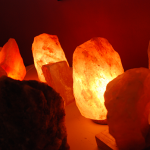 Luz y Color: lámparas de sal del Himalaya