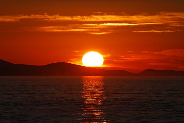 Atardecer sobre el mar
